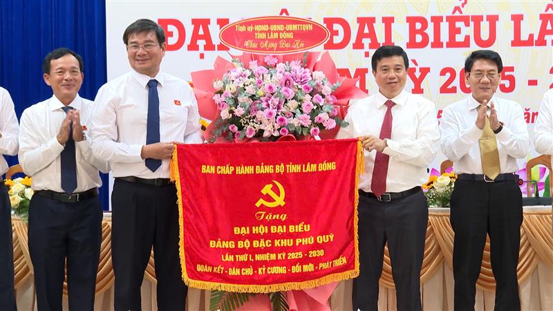 Lâm Đồng là một trong những tỉnh đầu tiên trong cả nước hoàn thành đại hội cấp xã, phường, đặc khu nhiệm kỳ 2025 - 2030