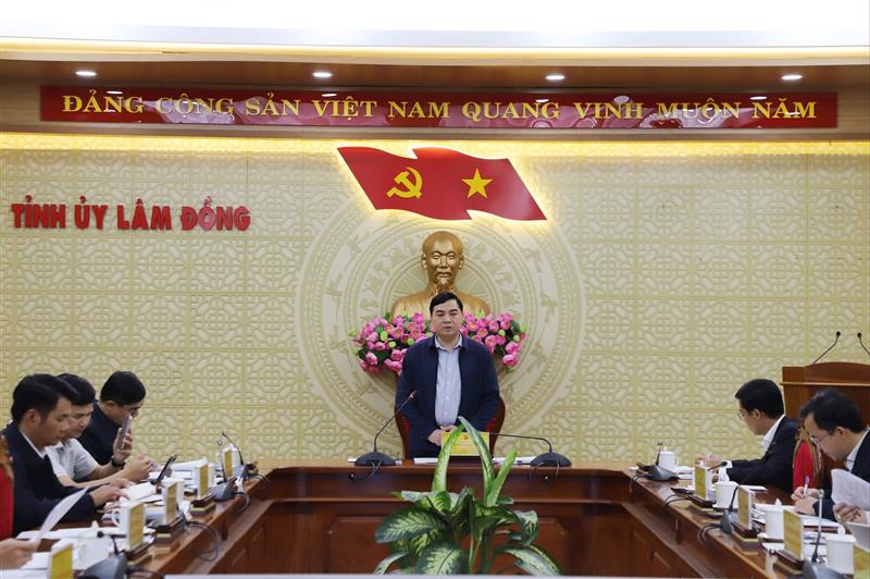 Đồng chí Nguyễn Hoài Anh, Ủy viên Dự khuyết Ban Chấp hành Trung ương Đảng, Phó Bí thư Thường trực Tỉnh ủy chủ trì phiên họp thứ 3 Tiểu ban Tổ chức phục vụ Đại hội đại biểu Đảng bộ tỉnh lần thứ I, nhiệm kỳ 2025 - 2030