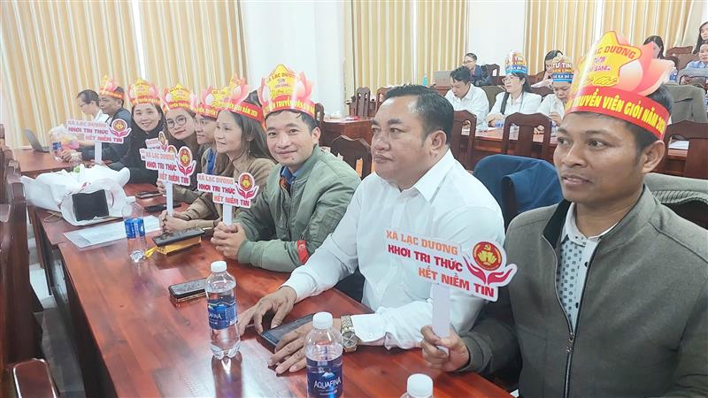 Cổ động viện cổ vũ thí sinh tham gia Hội thi vòng sơ khảo