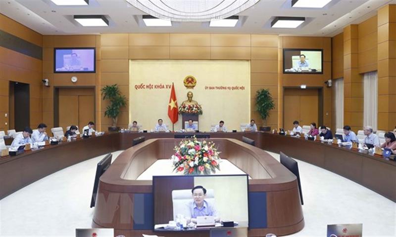Một phiên họp của Ủy ban Thường vụ Quốc hội