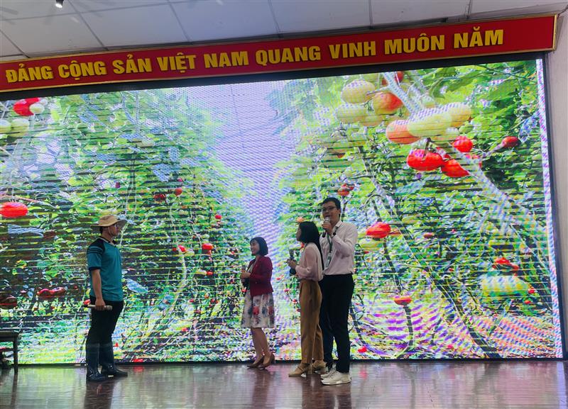 Phần thi tiểu phẩm sân khấu.