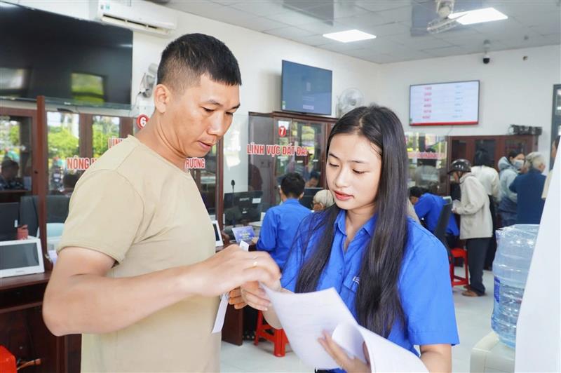 Tuổi trẻ Lâm Đồng xung kích trong chuyển đổi số, tích cực tham gia hỗ trợ vận hành chính quyền địa phương 2 cấp
