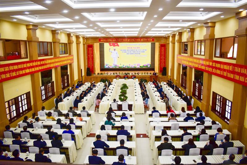 Quan cảnh hội nghị