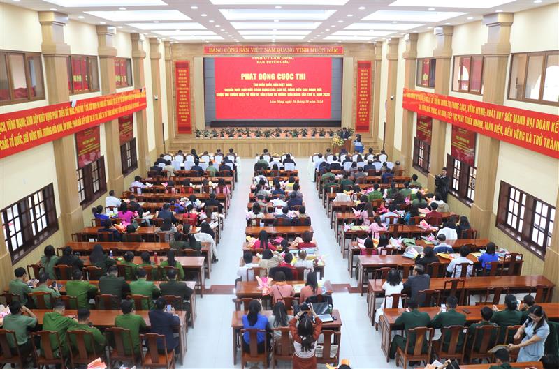 Quang cảnh phát động cuộc thi