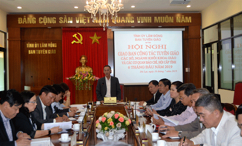 Toàn cảnh hội nghị