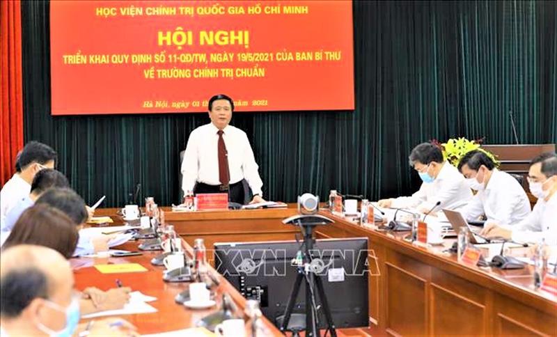 Giáo sư, Tiến sỹ Nguyễn Xuân Thắng, Ủy viên Bộ Chính trị, Giám đốc Học viện Chính trị quốc gia Hồ Chí Minh, Chủ tịch Hội đồng Lý luận Trung ương phát biểu. Ảnh:KT