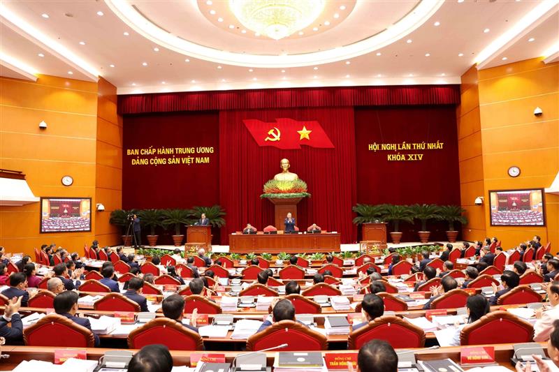 Hội nghị lần thứ nhất Ban Chấp hành Trung ương Đảng khóa XIV. Ảnh: TTXVN Hội nghị lần thứ nhất Ban Chấp hành Trung ương Đảng khóa XIV. Ảnh: TTXVN