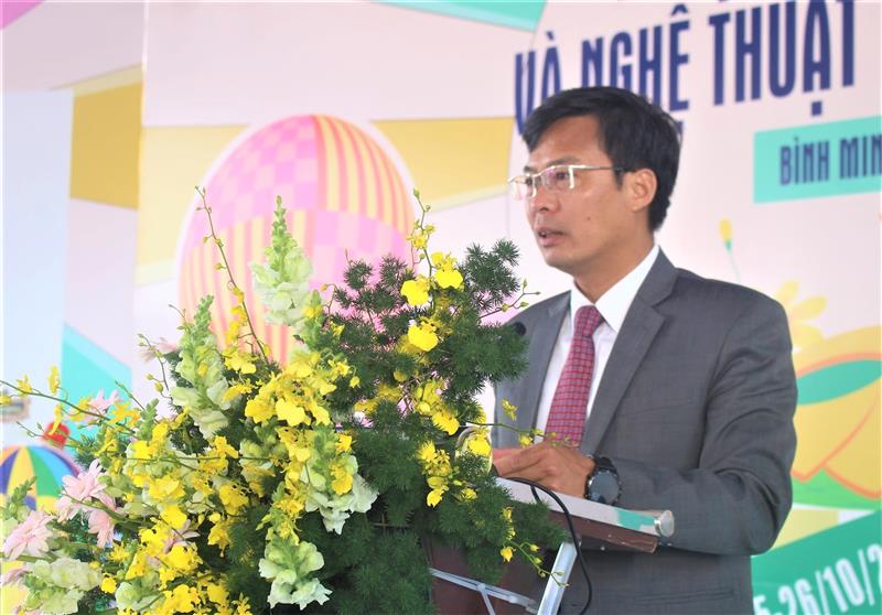 Đồng chí Đinh Văn Tuấn, Phó Chủ tịch UBND tỉnh phát biểu khai mạc Lễ hội. Đồng chí Đinh Văn Tuấn, Phó Chủ tịch UBND tỉnh phát biểu khai mạc Lễ hội.