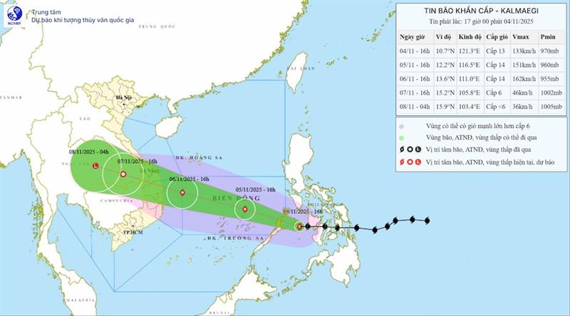 Cập nhật đường đi của bão Kalmaegi sắp vào Biển Đông. Ảnh: NCHMF Cập nhật đường đi của bão Kalmaegi sắp vào Biển Đông. Ảnh: NCHMF