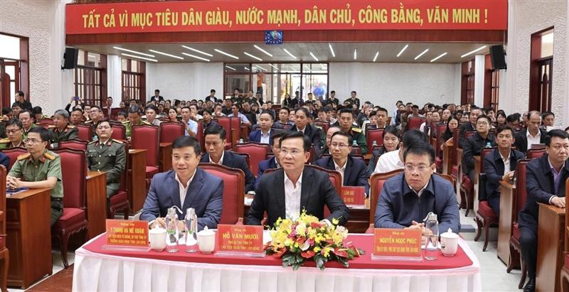 Toàn cảnh Lễ tiếp nhận, ra mắt và đưa vào vận hành Trung tâm giám sát an toàn, an ninh tập trung tỉnh Lâm Đồng Toàn cảnh Lễ tiếp nhận, ra mắt và đưa vào vận hành Trung tâm giám sát an toàn, an ninh tập trung tỉnh Lâm Đồng